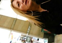 Tetona morena MILF teaches joven morena nicaragua cojiendo cómo a tomar la grande consolador